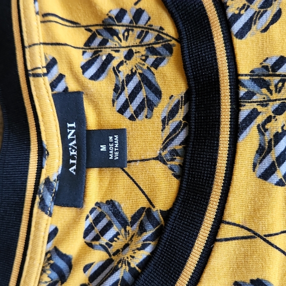 Alfani floral tee - Picture 2 of 3